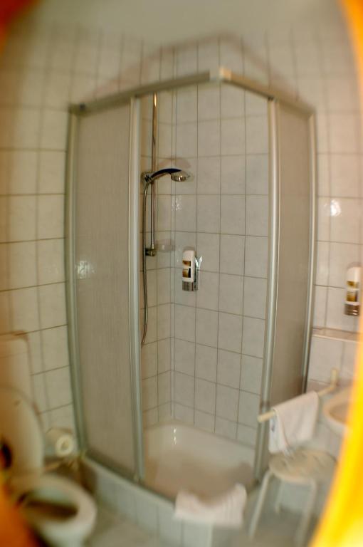 Gasthof Zum Kauzen Ochsenfurt Phòng bức ảnh