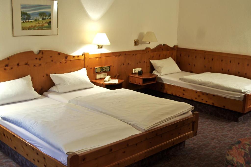 Gasthof Zum Kauzen Ochsenfurt Phòng bức ảnh