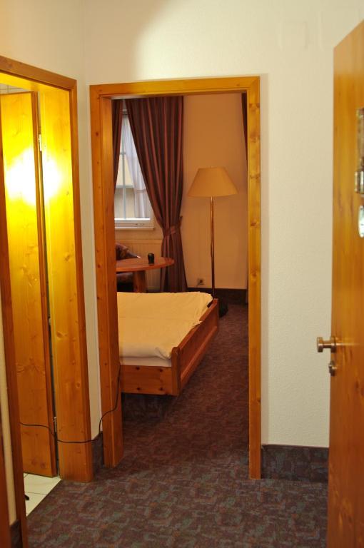Gasthof Zum Kauzen Ochsenfurt Phòng bức ảnh